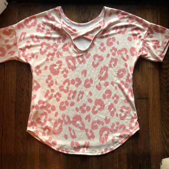 Pink leopard print top - Picture 3 of 4